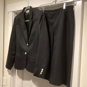 Vintage two piece women’s suit